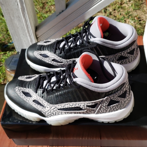 jordans 10.5 mens